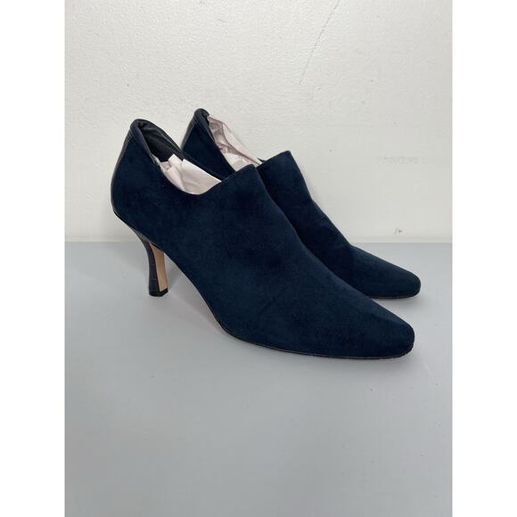 Donald J. Pliner Shoes - Donald Pliner Dottie Navy Ankle Heel Bootie Women’s Size 10 NWOB